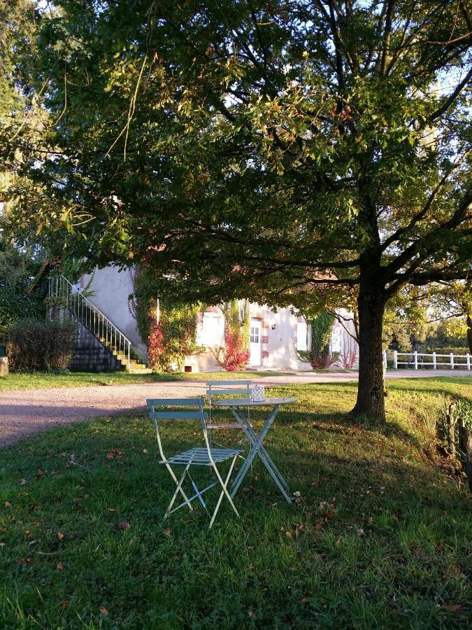 Le Domaine Du Mijarnier Bed and Breakfast Montbeugny Exterior foto